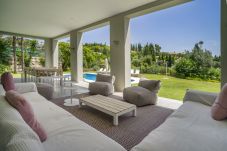 Villa in Neu-Andalusien - RV53066 Villa Rainbow