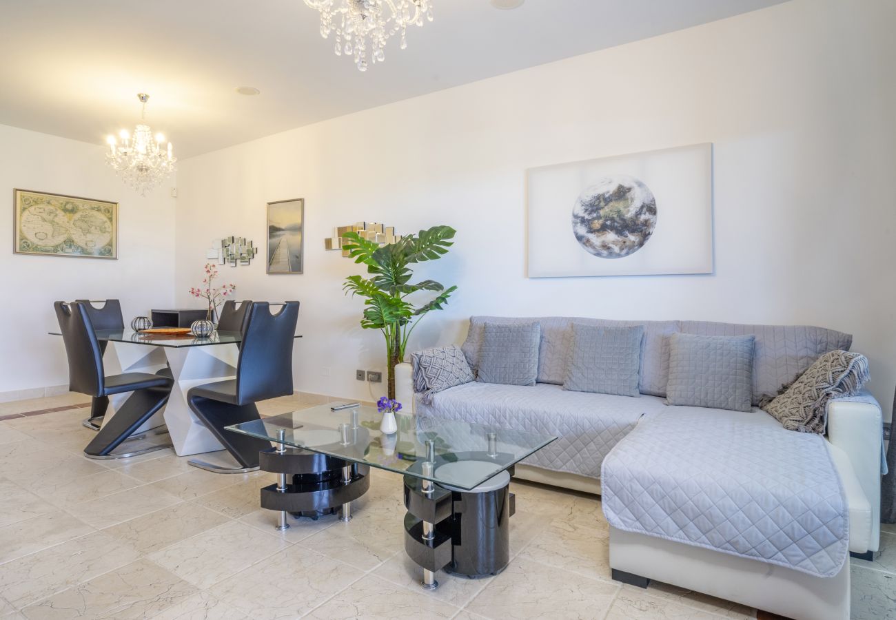 Apartment in Estepona - RA23896 Benatalaya