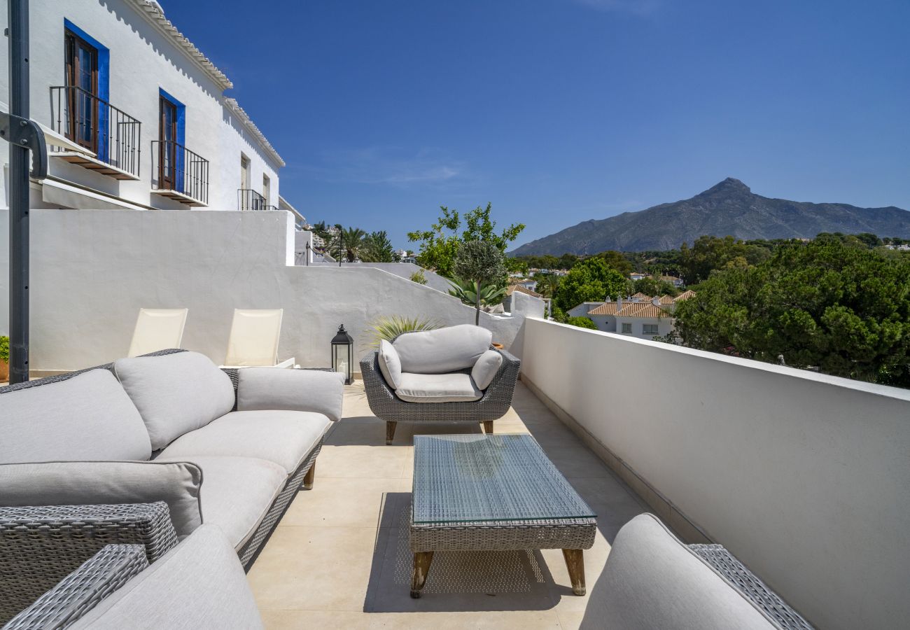 Terraced House in Nueva andalucia - RA23901 El Naranjal