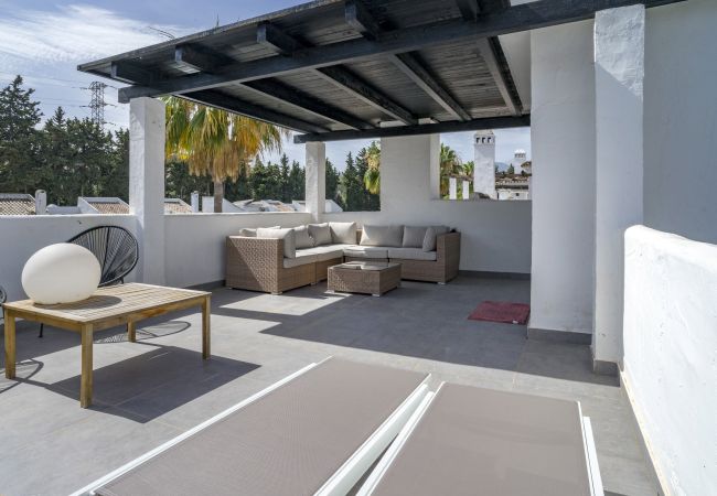 Apartment in Nueva andalucia - RA23919 Los Naranjos de Marbella