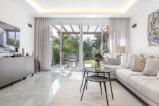 Radhus i Nueva andalucia - RA32982 Las Pérgolas